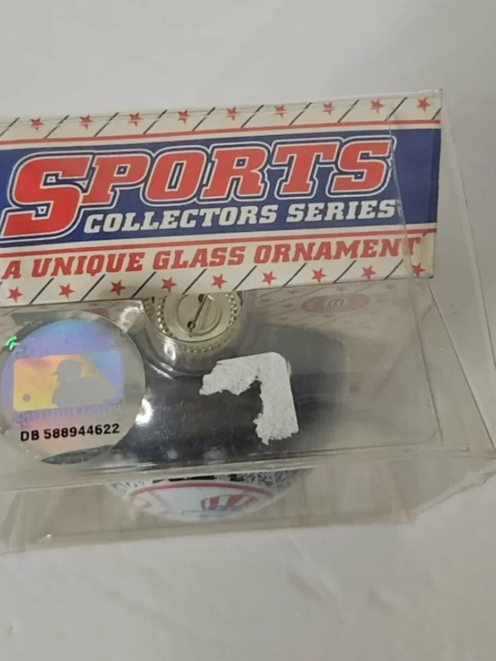 NIB New York Yankees Sports Collectors Series Glass Ornament MLB